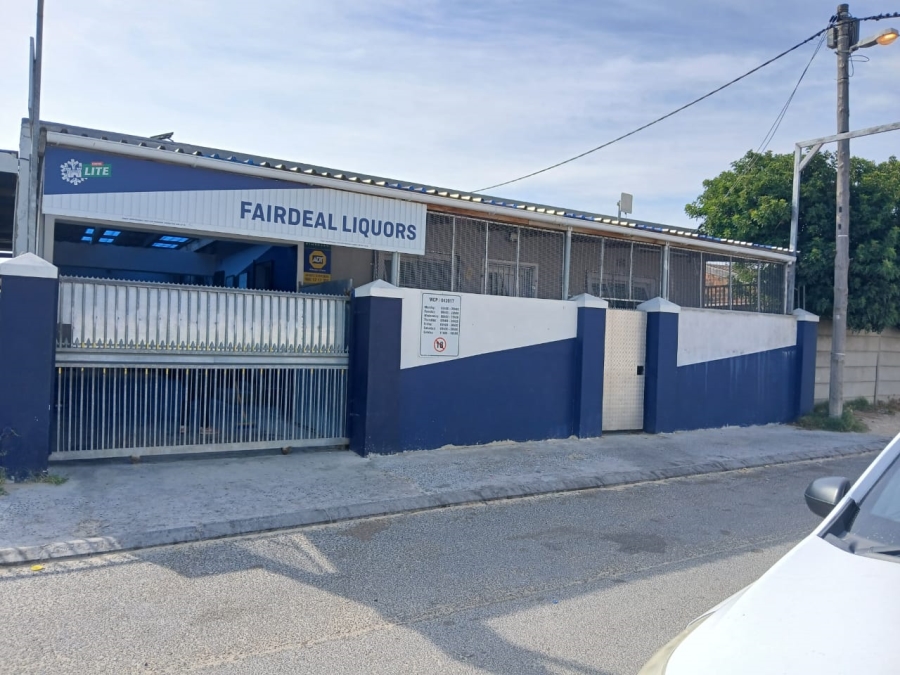 3 Bedroom Property for Sale in Fairdale Western Cape